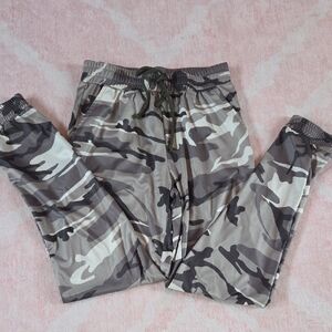 Stylish Camouflage Joggers for Women